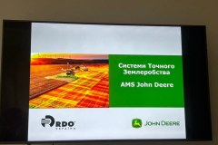 photo_5280946317079285032_y