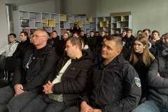 photo_5280946317079285036_y