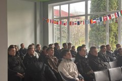 photo_5280946317079285037_y