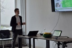 photo_5280946317079285038_y