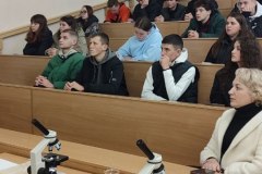 photo_5248996974487342188_y