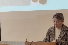 photo_5248996974487342190_y