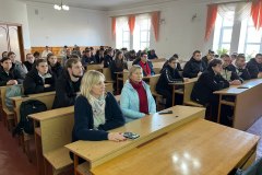 photo_5206505243825344140_y