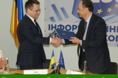 Підписання-угоди-з-Послом-Європейського-Союзу-в-Україні-Хюґом-Мінґареллі