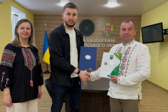 головна-деі