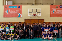 головна-пліч-о-пліч