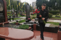 be7d74ab-efaf-40a1-b313-1e518d9d7f64