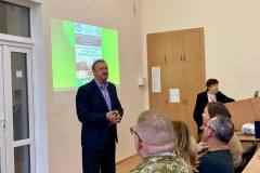 photo_5287504079305248558_y