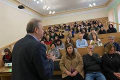 photo_5287504079305248562_y