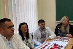 photo_5287504079305248567_y