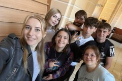 c1d5f90ce3ca8d0fecd8c5554d2d67cd_photo_5467456341351203219_y201