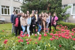 photo_5462879186113920412_y