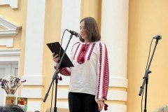 photo_5472254283677304290_y