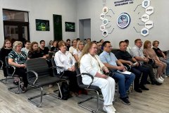 головна-мж-конференція